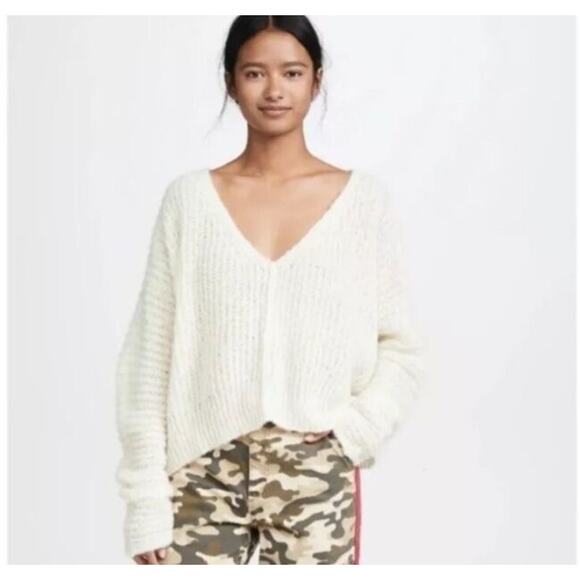 NWOT-Free People Moonbeam VNeck Pullover Sweater Alpaca Soft Ivory Crop Size:M - Picture 3 of 8